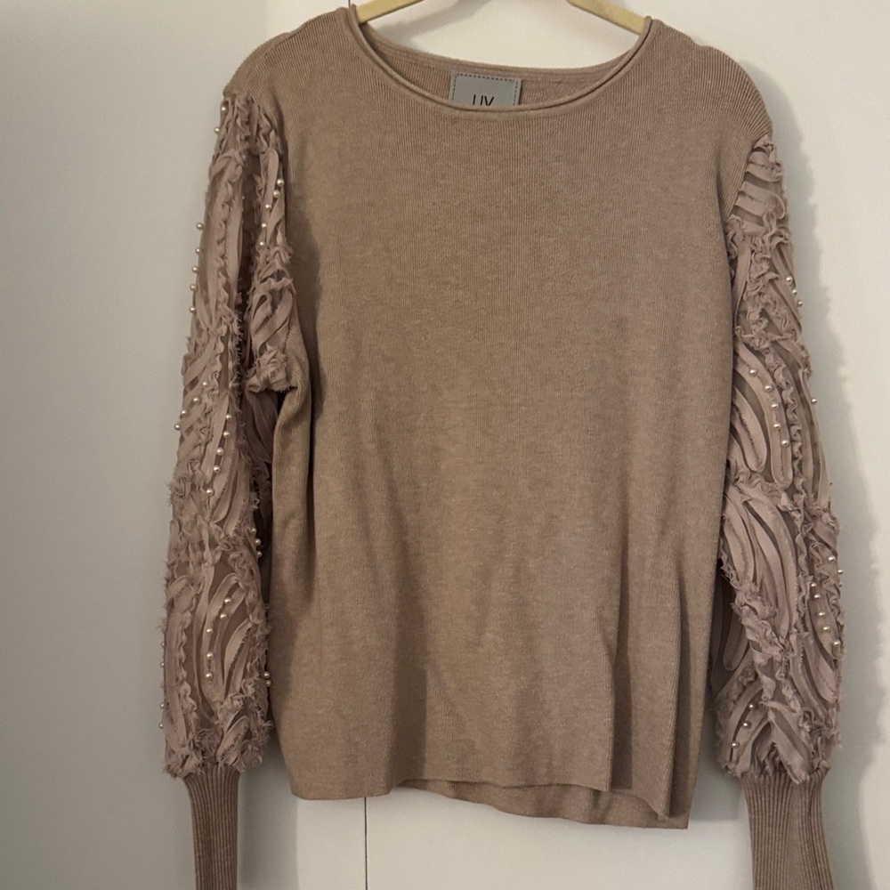 Chic Beige Sweater with Textured Sleeves